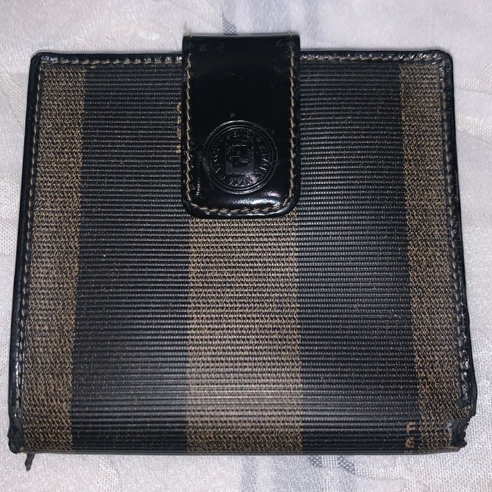 FENDI W HOOK  (Project)WALLET Authentic code# 3511-01695-068